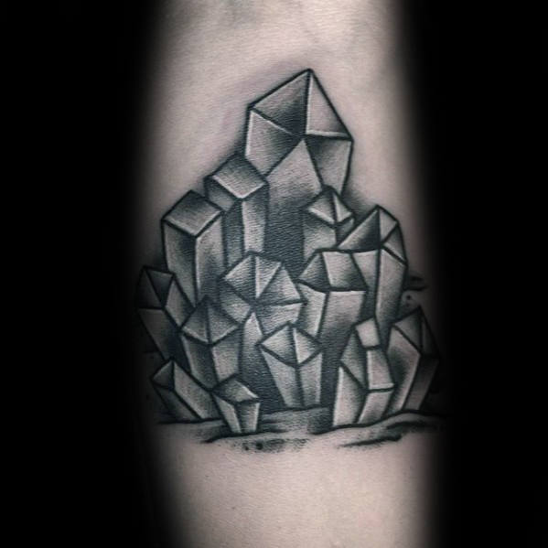60 Kristall Tattoo Designs für Männer - polierte Stein Tinte Ideen  