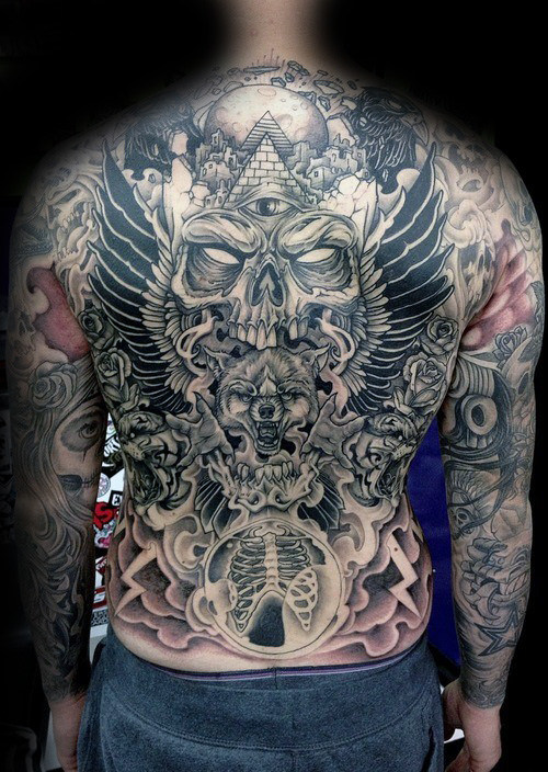 40 Wolf zurück Tattoo Designs für Männer - heftige Tinte Ideen  