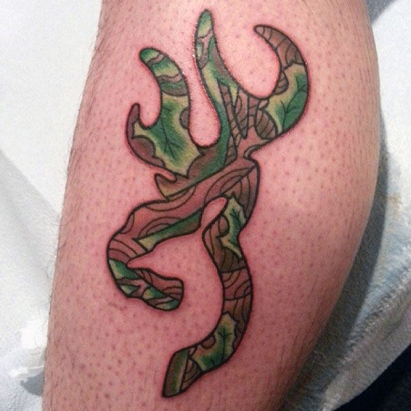 40 Browning Tattoos für Männer - Deer Ink Design-Ideen  