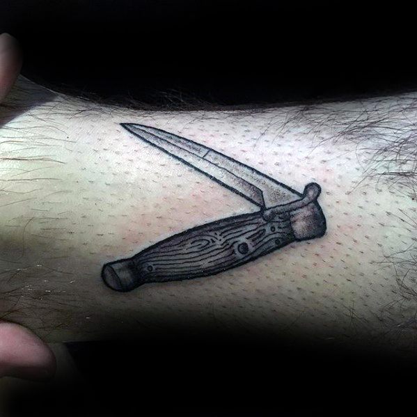 50 Switchblade Tattoo Designs für Männer - Sharp Ink Ideen  