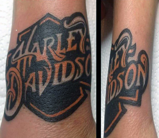 90 Harley Davidson Tattoos für Männer - männliche Motorrad-Designs  