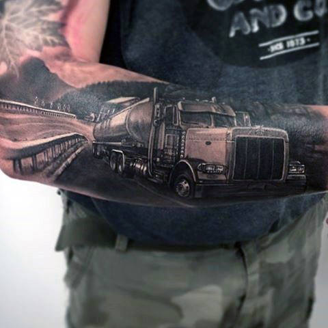 60 Truck Tattoos für Männer - Vintage und Big Rig Ink Design-Ideen  