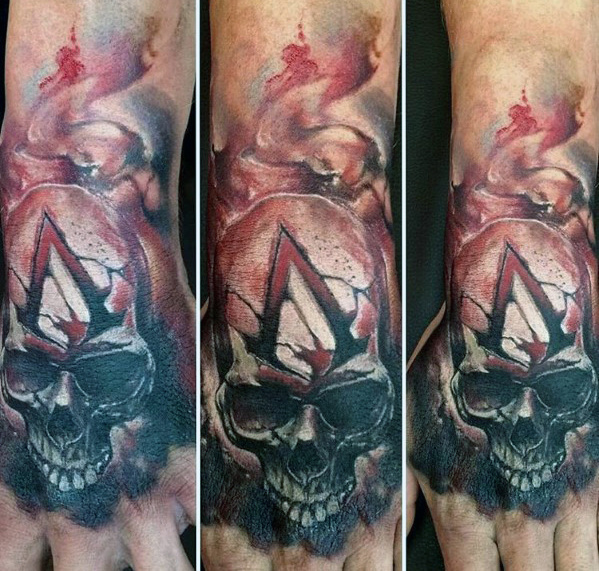 60 Assassins Creed Tattoo Designs für Männer - Videospiel-Tinten-Ideen  