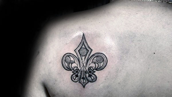 70 Fleur De Lis Tattoo Designs für Männer - stilisierte Lily Ink Ideen  