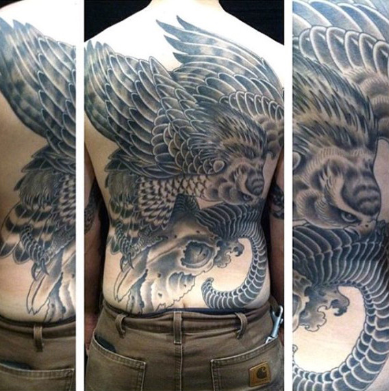 100 Hawk Tattoo Designs für Männer - Maskuline Vogel Tinte Ideen  