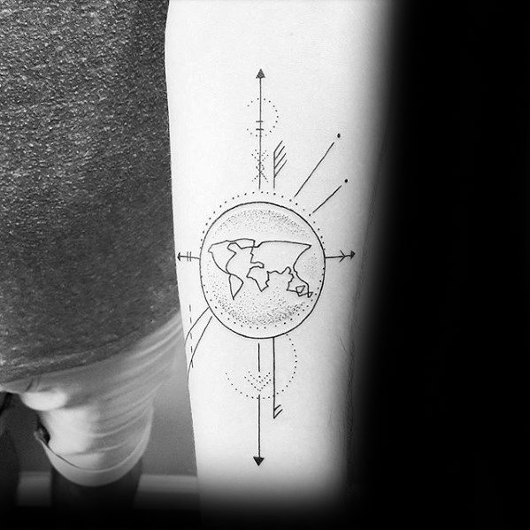 40 geometrische Pfeil Tattoo Designs für Männer - scharfe Geometrie Ideen  