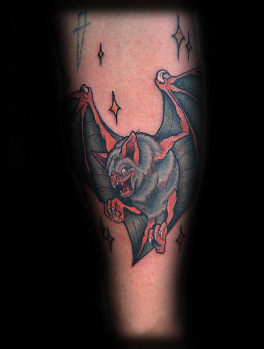 20 Neo traditionelle Bat Tattoo Designs für Männer - einzigartige Ideen  