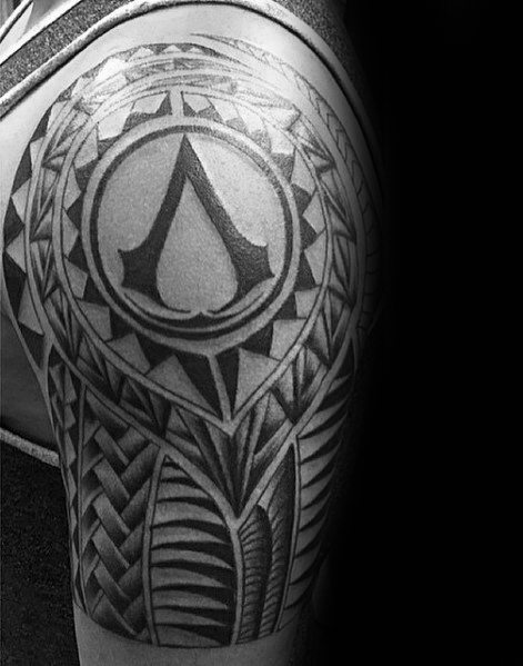 60 Assassins Creed Tattoo Designs für Männer - Videospiel-Tinten-Ideen  