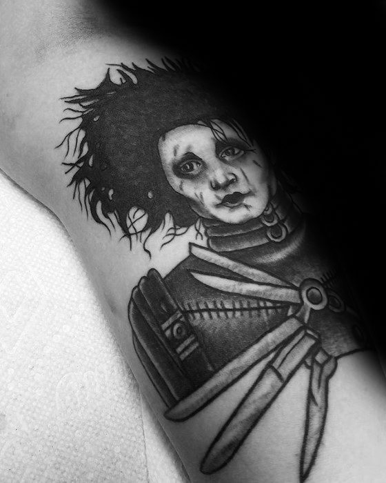 40 Edward Scissorhands Tattoo-Designs für Männer - Film Tinte Ideen  