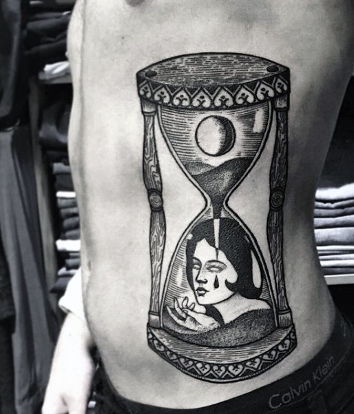 60 Sanduhr Tattoo-Designs für Männer - Die ewige Passage der Zeit  