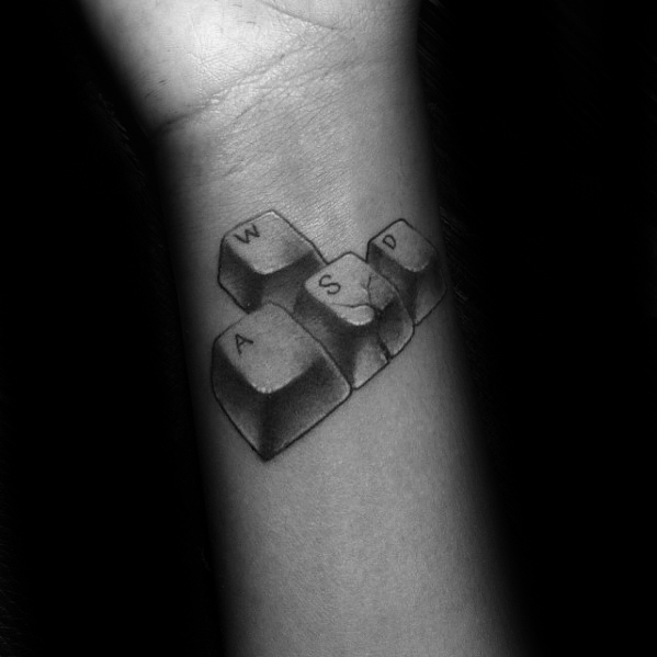 50 Computer Tattoo Designs für Männer - Technologie Tinte Ideen  