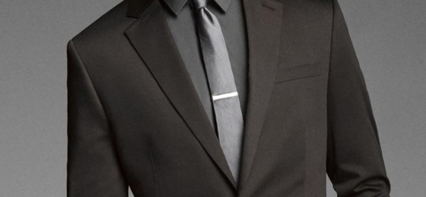 Die Anleitung für das Tragen der Krawattenklammern der Männer mit Stil  
